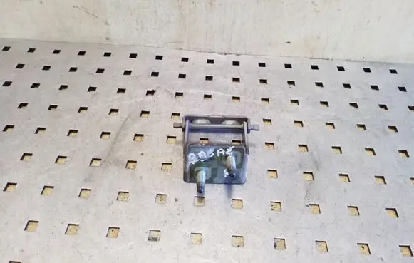 Ford Focus Tailgate/trunk/boot hinge EGFGB