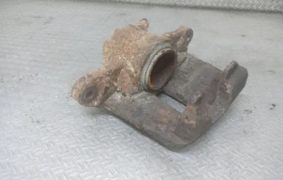 Peugeot 206+ Front brake caliper