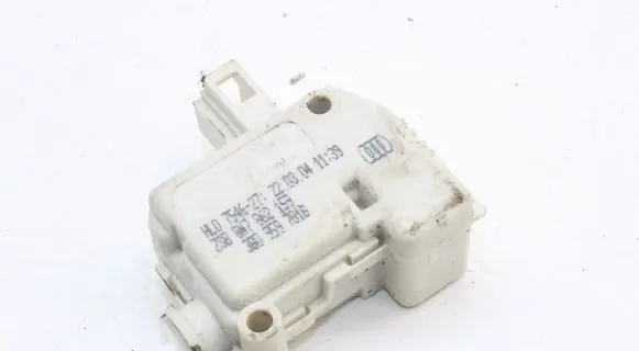 Audi TT Mk1 Fuel tank cap lock 8N7862159