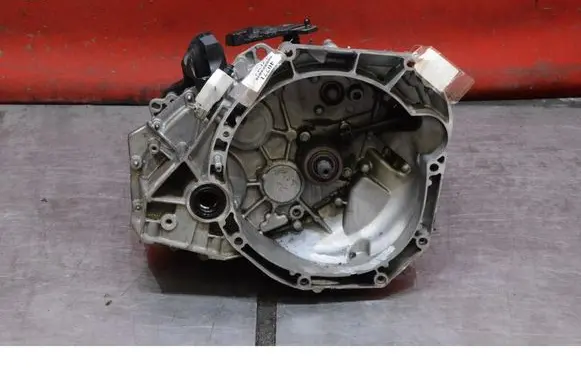 Dacia Sandero Manual 6 speed gearbox JT4004
