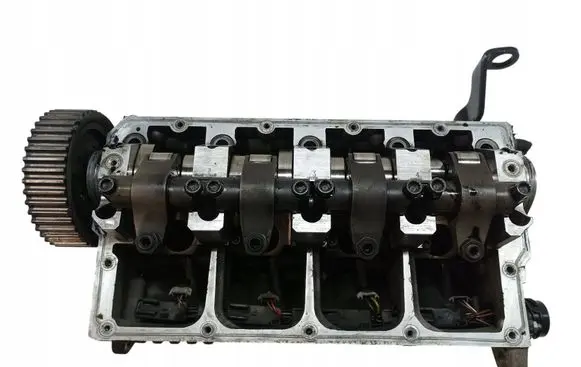 Volkswagen PASSAT B5.5 Engine head 038103373R
