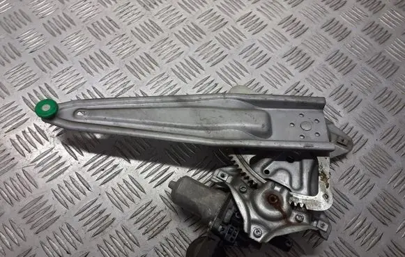 Toyota Auris 150 Rear door window regulator with motor 85720-0D120