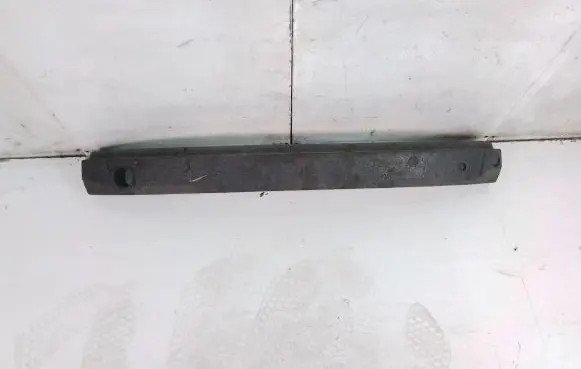 Front bumper foam support bar