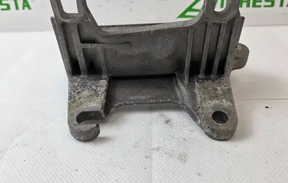 Nissan NV300 Gearbox mounting bracket 112228161R