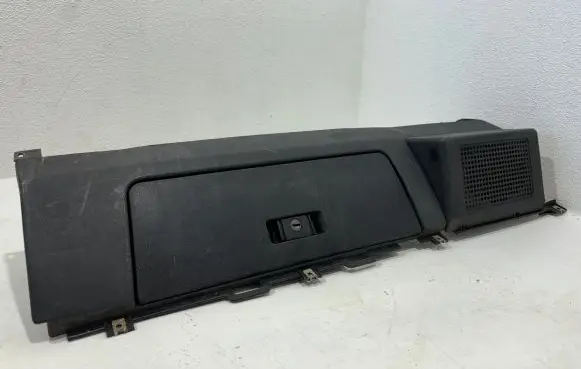 Volkswagen Golf I Dashboard lower bottom trim panel 161857095A 161857095C