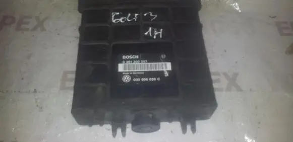 Volkswagen Golf III Engine control unit/module 0261200257 030906026C