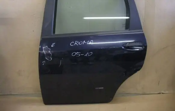 Fiat Croma Rear door