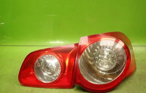 Volkswagen PASSAT B6 Rear/tail lights 