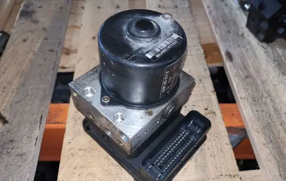 Renault Laguna II ABS Pump 8200183452B