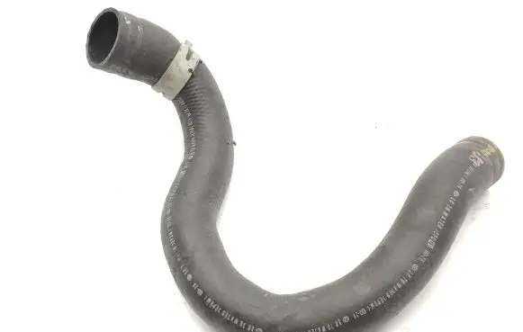 Toyota RAV 4 (XA50) Engine coolant pipe/hose