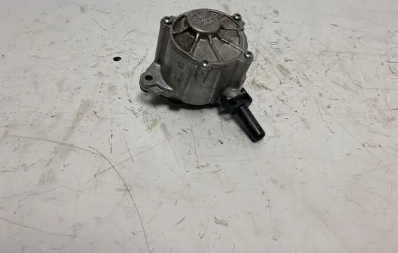 Mercedes-Benz Sprinter W906 Vacuum pump A6510900005 6510900005