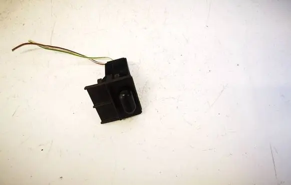 Volkswagen PASSAT B5 Sensor 3B0907539