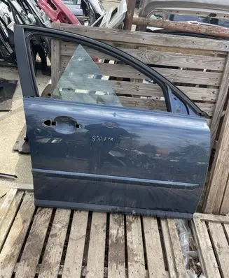 Volvo V50 Front door