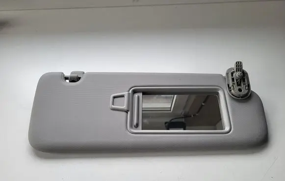 KIA Xceed Sun visor
