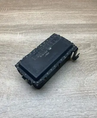BMW 5 E39 Trunk lock loop 6921354
