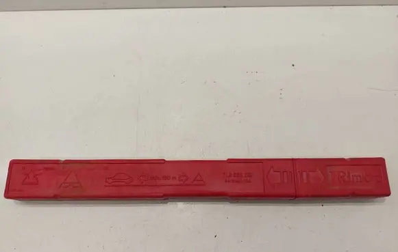 Volkswagen PASSAT B6 Emergency warning sign 7L0860251