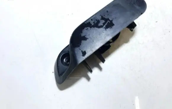 Toyota Yaris Fuel tank opening switch 