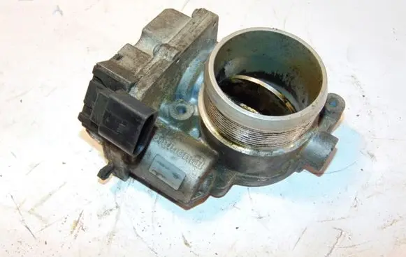 Audi A5 8T 8F Throttle valve 4E0145950J 4E0145950H