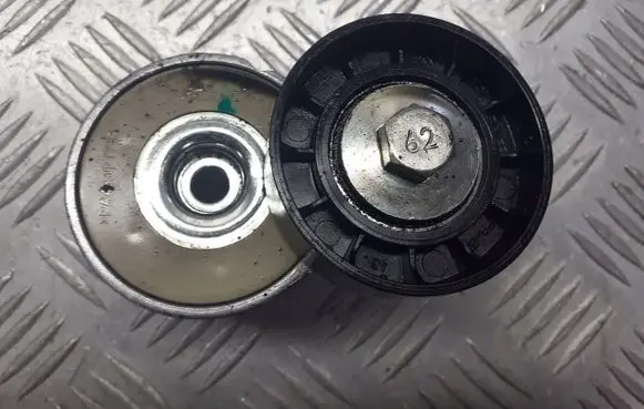 Opel Corsa C Alternator belt tensioner pulley 46819146