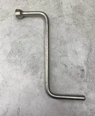 BMW 3 E46 Wheel nut wrench 