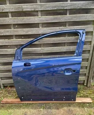 Opel Crossland X Front door 13467545