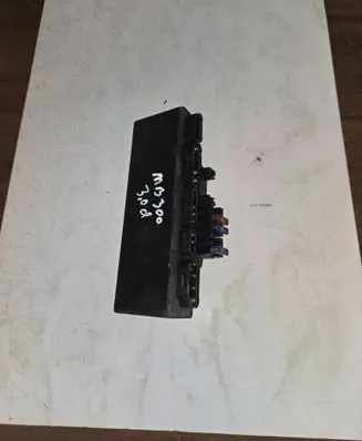 Mercedes-Benz E W210 Fuse module A2105400372