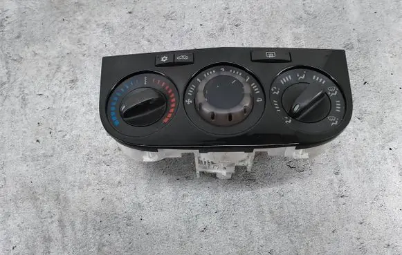 Opel Corsa D Climate control/heater control trim 466119570