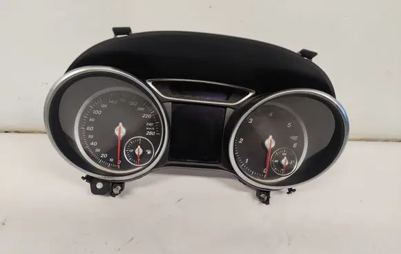 Speedometer (instrument cluster)