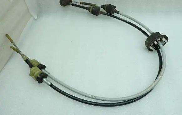 Opel Zafira B Gear shift cable linkage 55351949