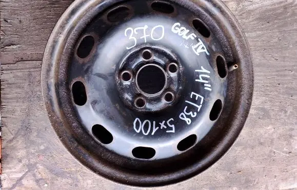 Volkswagen Golf IV R14 steel rim 