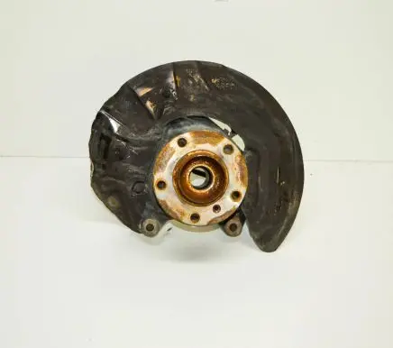 BMW X4 F26 Front wheel hub 6857413