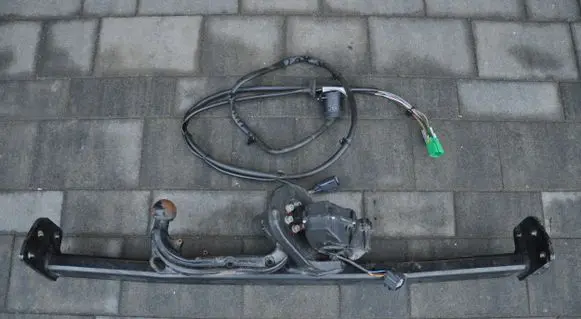 Ford Kuga II Tow bar set 19D521