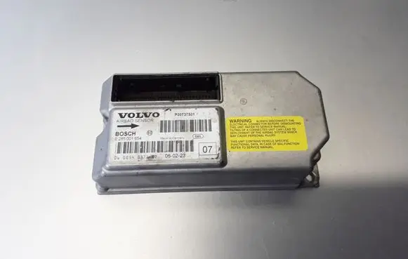 Volvo V70 Airbag control unit/module P30737501