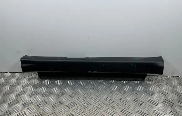 Front sill trim cover