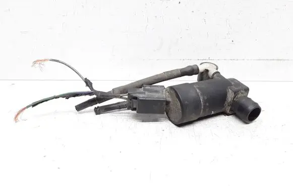 Volvo V70 Windscreen/windshield washer pump 1S7117K624FE