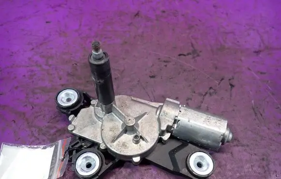 Ford Focus C-MAX Rear window wiper motor 3M51R17K441AE