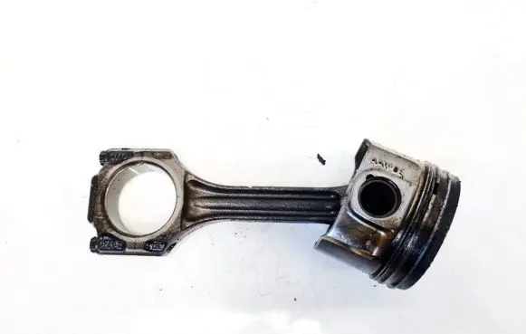 Volkswagen Polo Piston with connecting rod