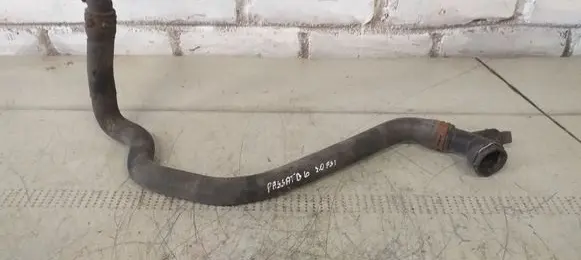 Volkswagen PASSAT B6 Engine coolant pipe/hose 1J0121619