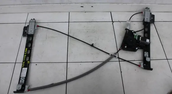 Ford Focus ST Front door window regulator with motor 6N41L23200AJ