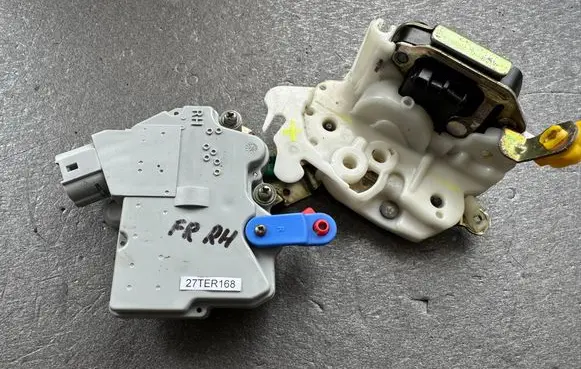 Front door lock