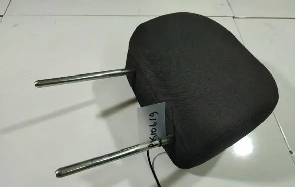 Mazda 2 Front seat headrest 
