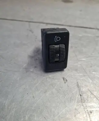 Volkswagen Golf IV Headlight level height control switch 357941333