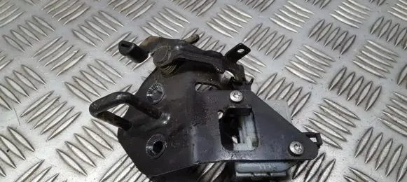 Tailgate/trunk/boot lock/catch/latch