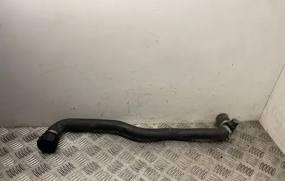 Engine coolant pipe/hose