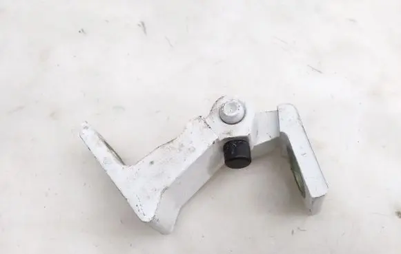 Skoda Superb B8 (3V) Rear door upper hinge 8X0831403E