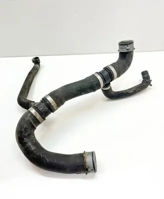 Mercedes-Benz SL R231 Engine coolant pipe/hose 2315014282 A2315014282