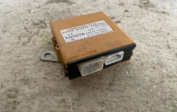 Lexus RX 450H Other control units/modules 8943048030 6151390000