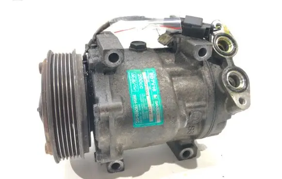 Ford Focus C-MAX Air conditioning (A/C) compressor (pump) 3M5H-19D629-GC
