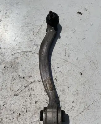 Mercedes-Benz E C207 W207 Front lower control arm/wishbone 20446F1