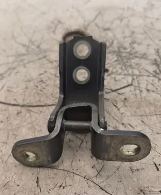 Toyota C-HR II Front door upper hinge ES03